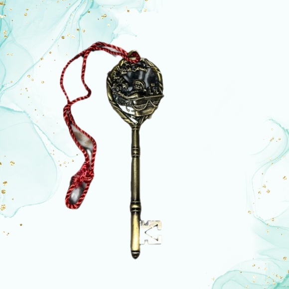 Hallmark Keepsake “Magic Key For Santa” 2006 Ornament - Picture 1 of 4